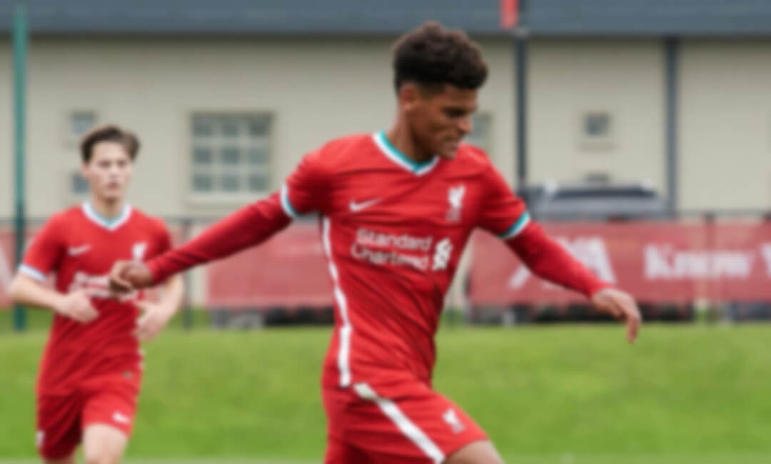 17 years-old Melkamu Frauendorf signs first professional contract with Liverpool