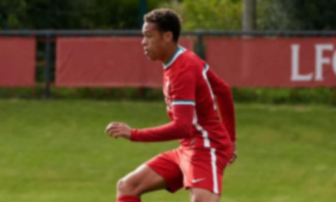 Liverpool young defender Lee Jonas signs his first professional contract with his club