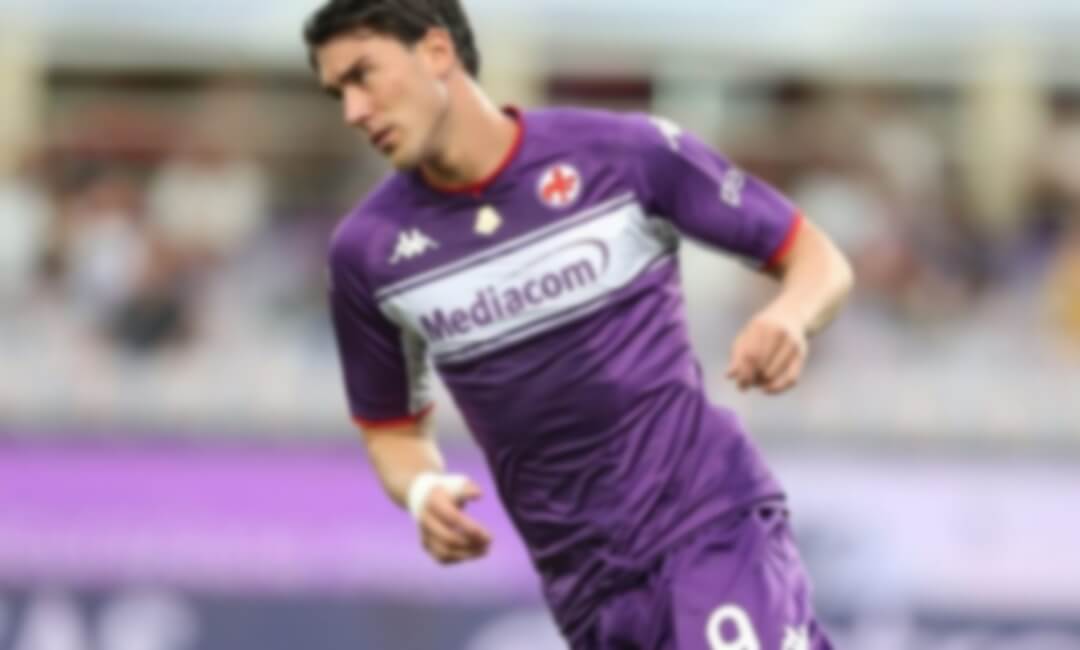 The battle for Fiorentina's Dušan Vlahović intensifies after negotiations break down... Liverpool joins the fray