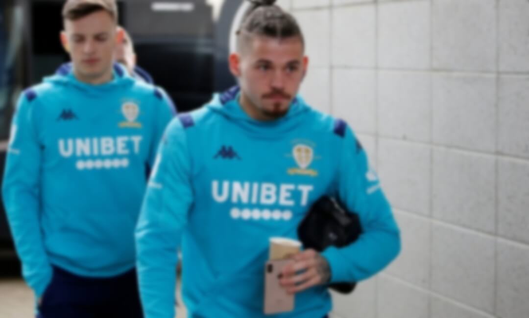 Change of agent? Selling battle against Leeds midfielder Calvin Phillips with hints of a move to a big club