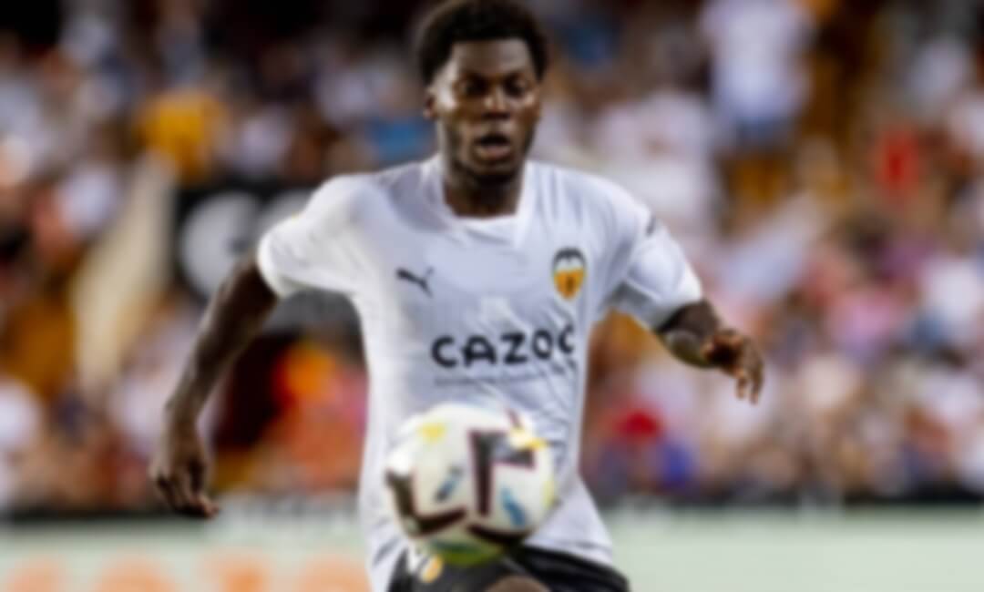 New potential acquisition... Valencia midfielder Yunus Musa! Liverpool interested in midfielder with a valuation of "about 3.6 billion"