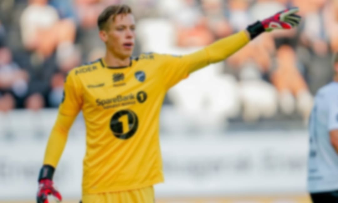 Liverpool targets Swedish goalkeeper Leopold Wahlstedt as a replacement for Caoimhin Kelleher