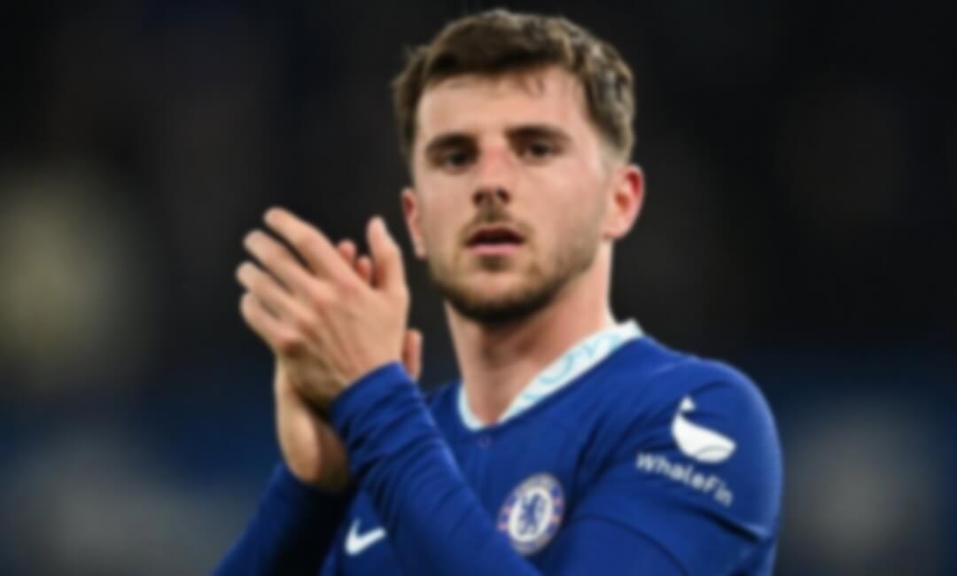 Mason Mount is an interesting guy...". - The Chelsea midfielder, who is also rumored to be moving to his old club, is a "favorite" of the former Liverpool defender