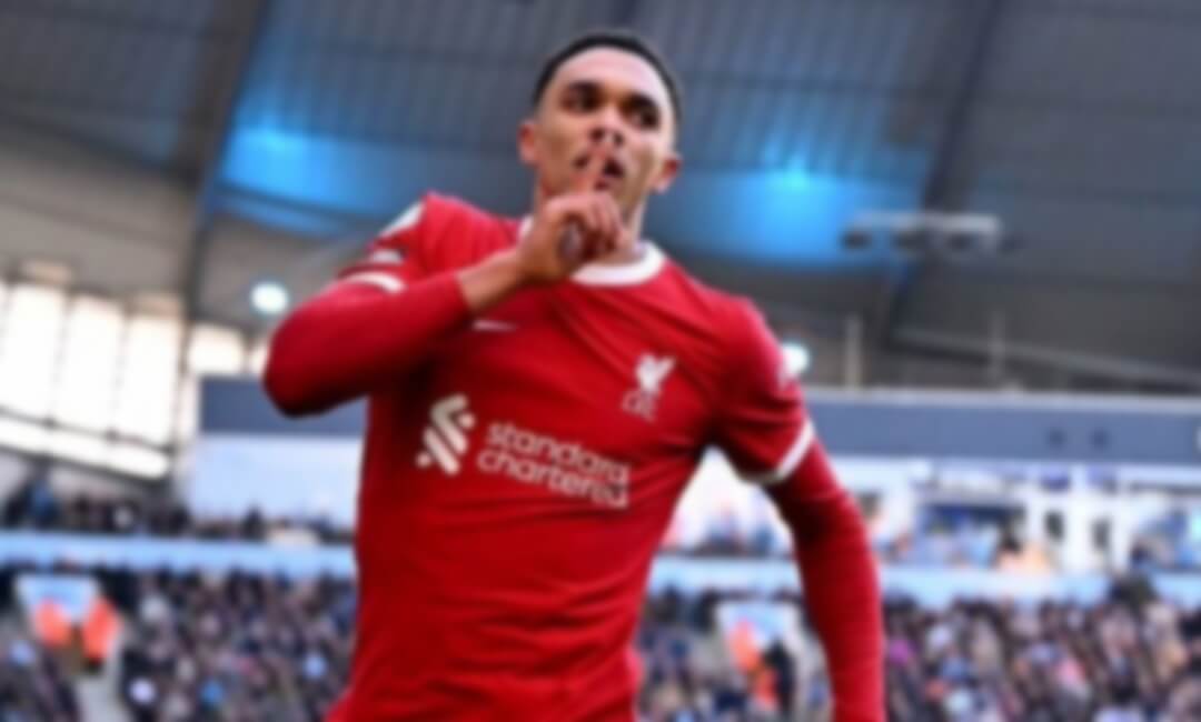Trent Alexander-Arnold should be used in midfield...Liverpool alumnus advises signing a right back