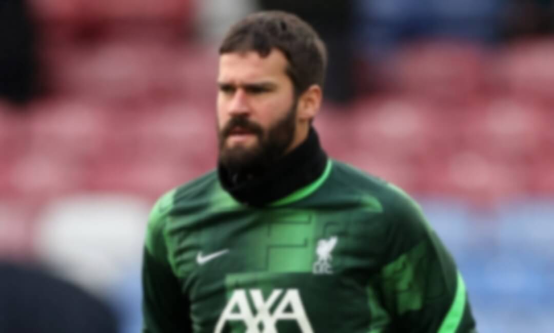 Alisson Becker talks about his favorite moment against Manchester United