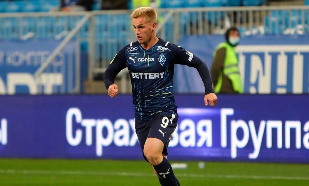 "Russian rising star" Sergey Pinyaev is of interest to Liverpool, Chelsea and Man City