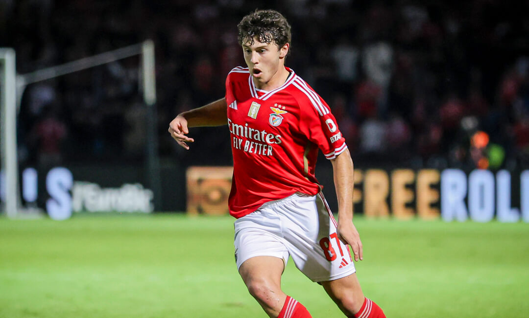 Liverpool are one step ahead in the battle for Benfica's ‘big’ 19-year-old midfielder João Neves