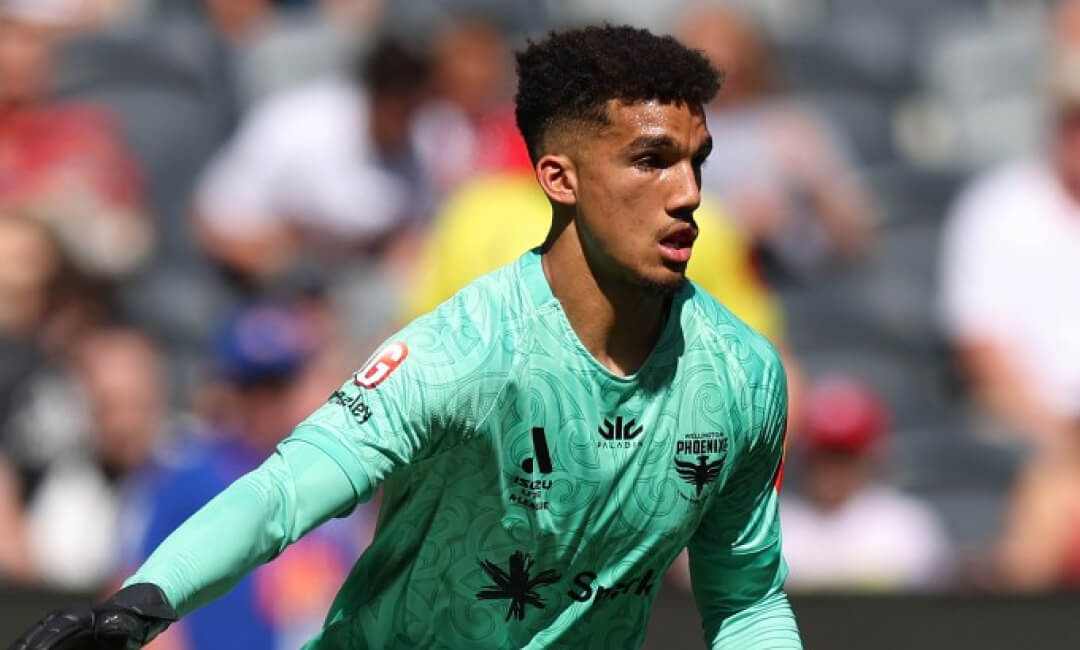 Liverpool, Chelsea and Bournemouth are interested in young New Zealand goalkeeper Alex Paulsen
