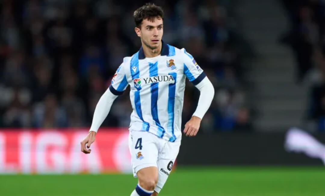 Martín Zubimendi wants to join Liverpool immediately, a connection with Xabi Alonso also pointed out