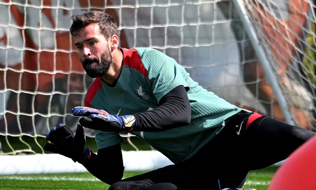 Liverpool goalkeeper Alisson Becker confesses to rejecting offer from Saudi Arabia, wishing to renew his contract