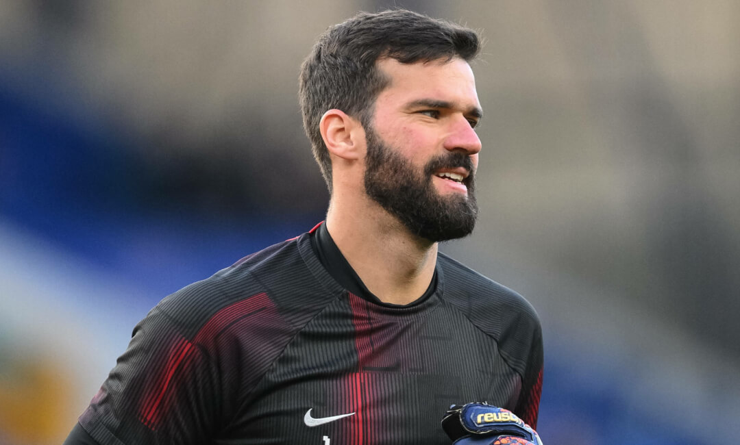 ‘I like the way deals with players’ Alison Becker praises coach Arne Slot's communication