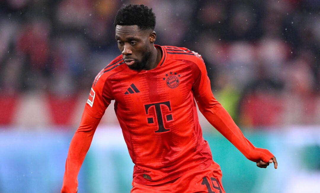 Liverpool and Manchester United enter the race for Bayern Munich defender Alphonso Davies