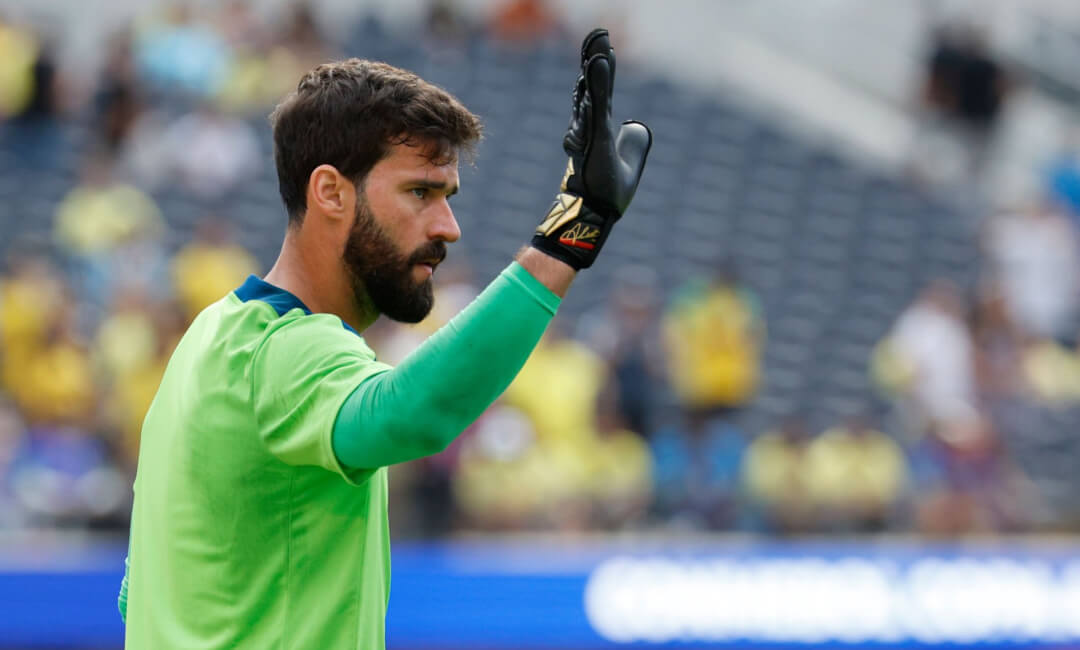 ‘I hope to fulfil my contract’ Alison Becker hints at a return to her old club Internacional at the end of his contract