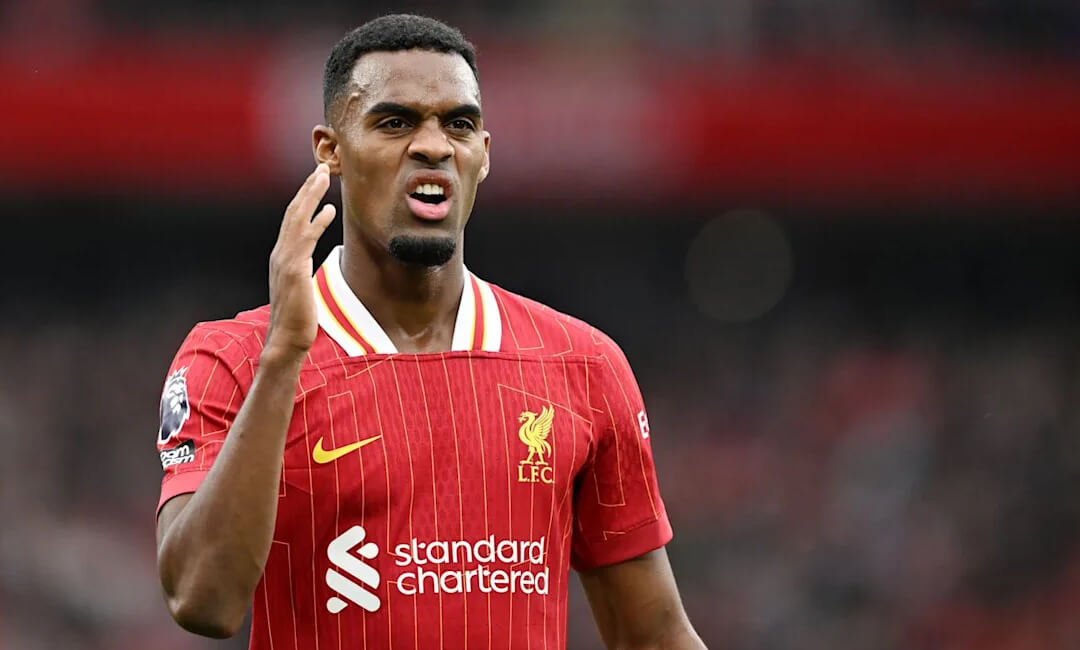 「タフだけど、まだ頑張ってるよ」リバプールMFライアン・フラーフェンベルフが、忙しいシーズンを振り返る！