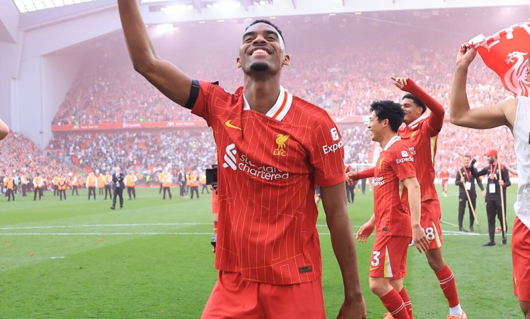 若き中盤の要、ライアン・フラーフェンベルフ：アヤックスの神童が歩んだキャリアと、リバプールでの輝ける未来