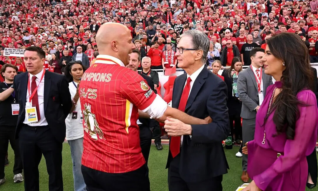 「フレッシュなエネルギーがもたらされるのは良いこと」アルネ・スロット監督が、今夏の移籍市場を見据える！