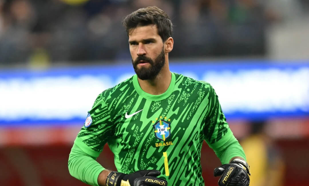 ブラジル代表GKアリソン・ベッカーは、リバプールに忠誠を誓う！ガラタサライからのオファーを拒否へ