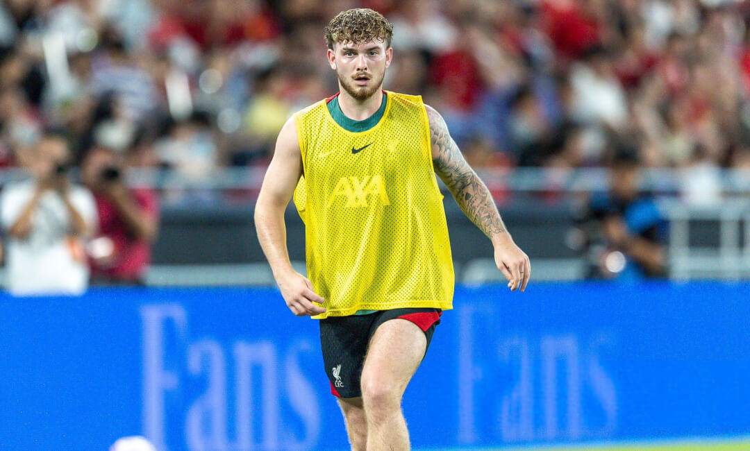 「何が最善か考える必要がある」ハーヴェイ・エリオットが、大型補強を繰り返すリバプールでの未来について触れる！