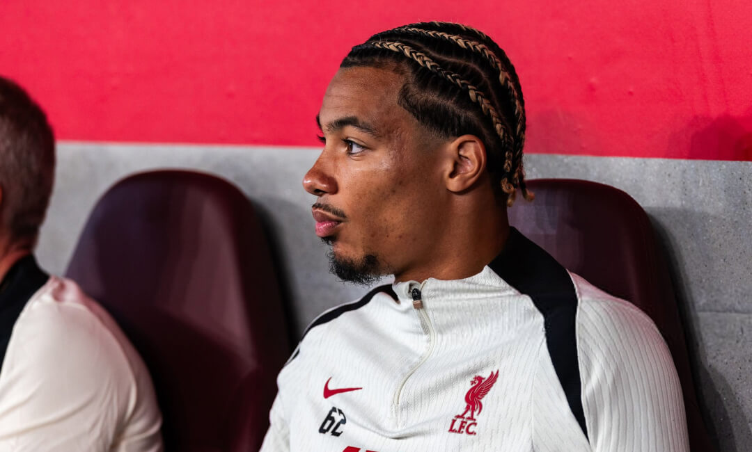 ピーター・クラウチに少し似ている...元リバプールFWジブリル・シセが、ウーゴ・エキティケのリバプールでの成功を願う！