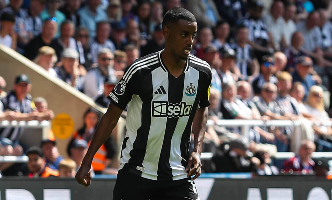 来週初頭がタイムリミット？リバプールOBが、古巣に最低でもあと一人のフォワード獲得を提言！