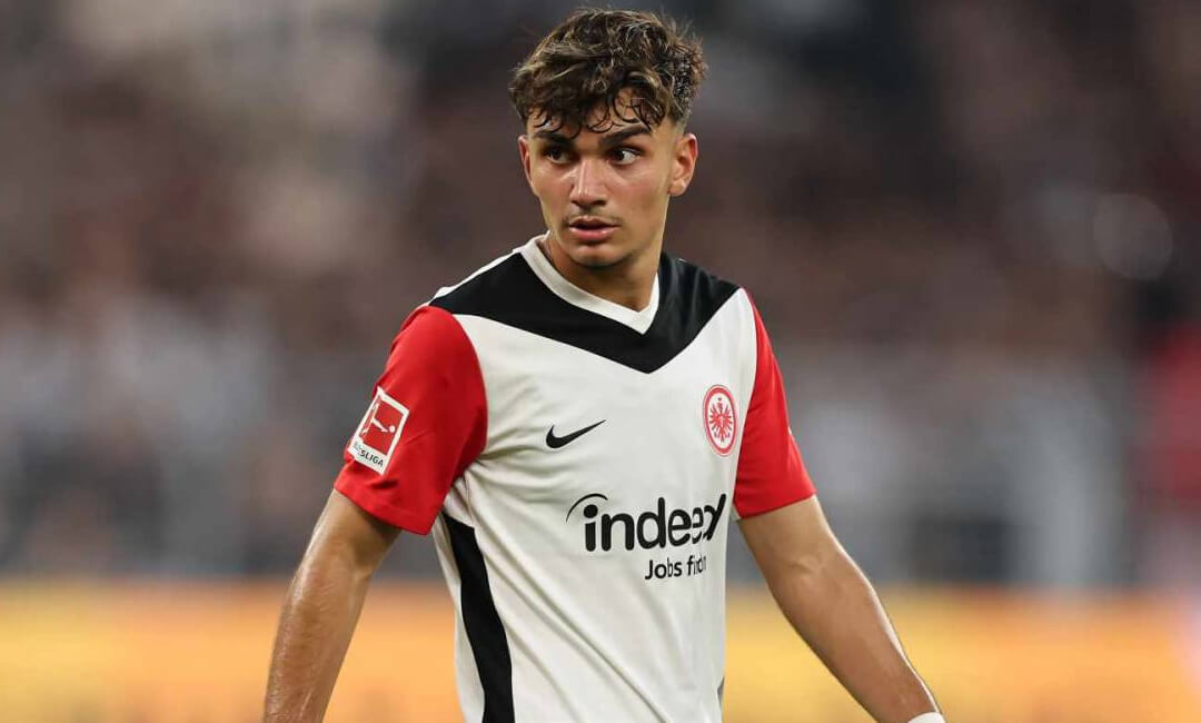 リバプールがウーゴ・エキティケに続き、フランクフルトの19歳トルコ代表ジャン・ウズンに熱視線？