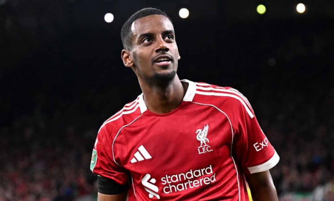 「アレクサンデル・イサクを獲得できたはず」元マンチェスター・ユナイテッドOBが、リバプール移籍したスウェーデン代表FWに言及！