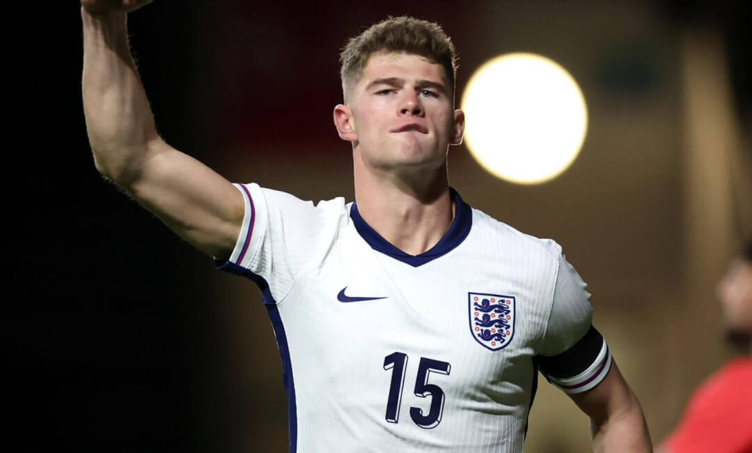 リーグ・アンを席巻する若き壁チャーリー・クレスウェルを巡るプレミア三つ巴の争奪戦