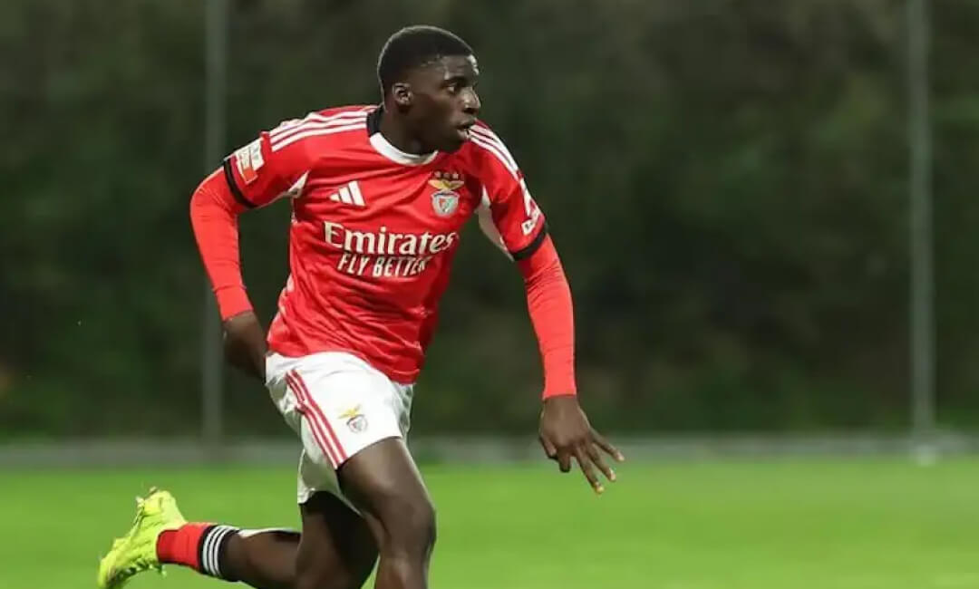 右サイドバックの危機を救うか…ベンフィカの17歳DFダニエル・バンジャキ獲得へリバプールが動く！？